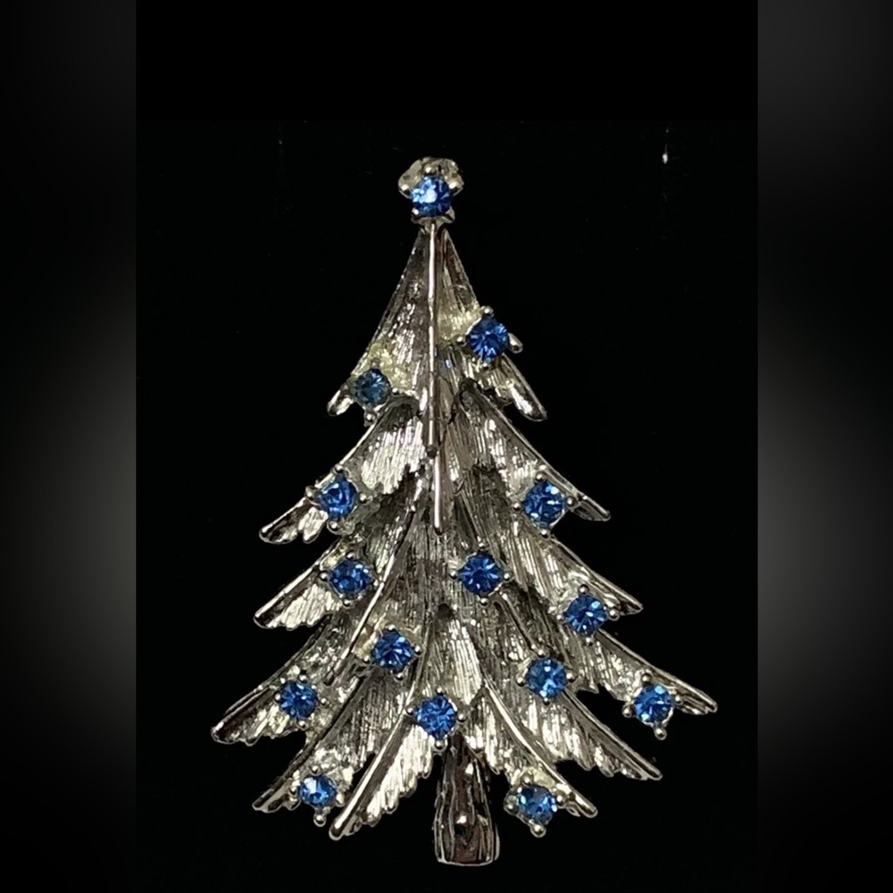 Christmas Tree Pin.